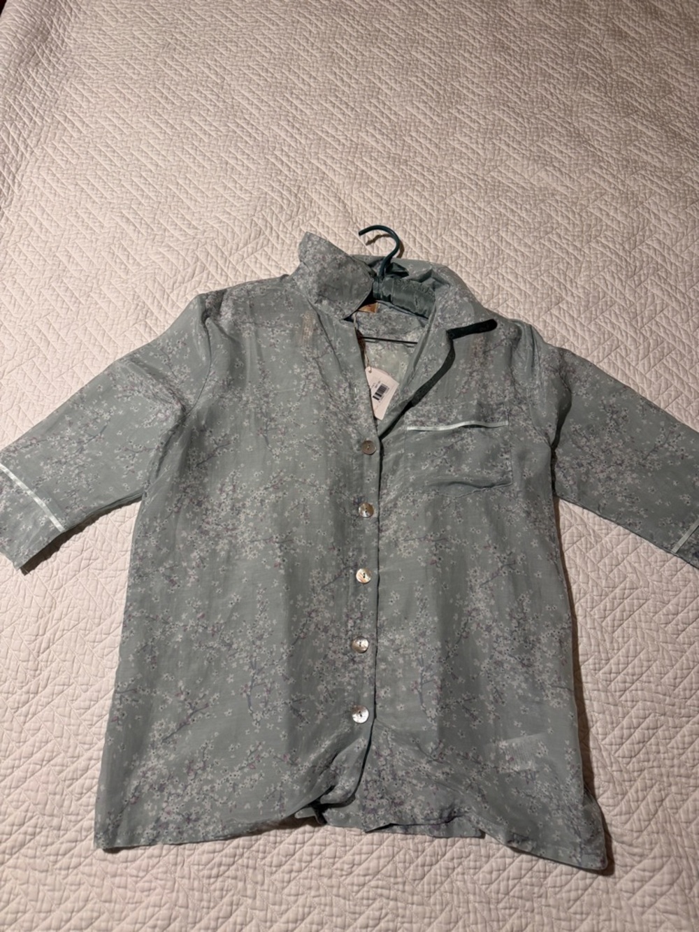 Cheri Blossom Sage Crop Pajama Set size large (hard to find) - Picture 3 of 16
